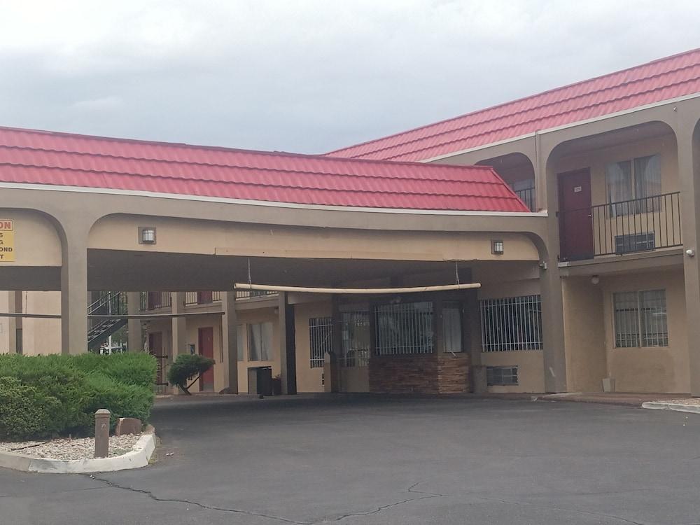Midtown Inn & Suites 앨버커키 외부 사진